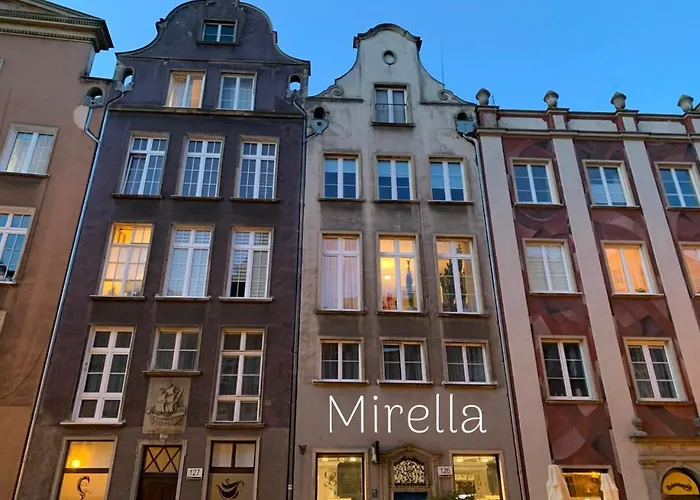 Mirella Old Town Free Parking Fast Wifi דירה גדנסק
